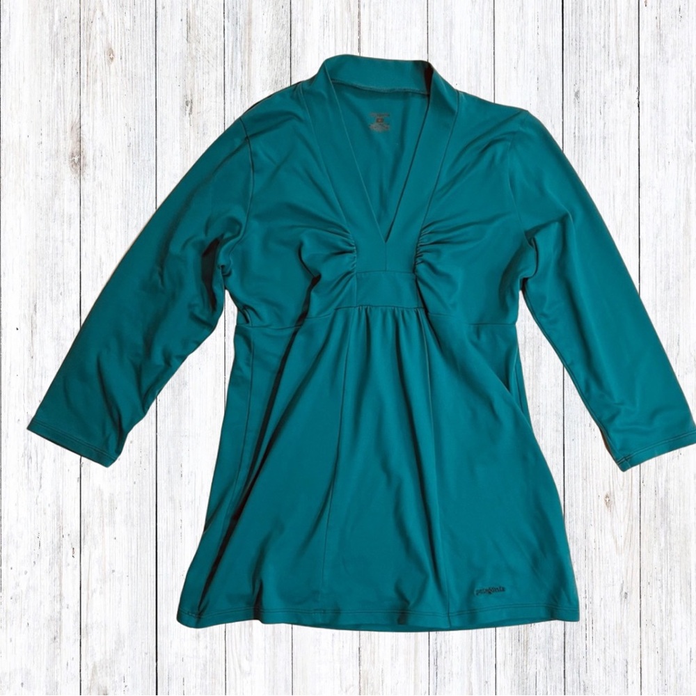 Patagonia Respite V-neck Turquoise Workout Leisure Top Medium 3/4 Sleeve